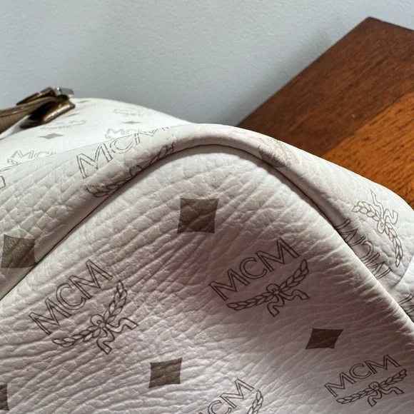 MCM Princess Lion Shopper Tote Ivory and Metallic with COA - Picture 9 of 16